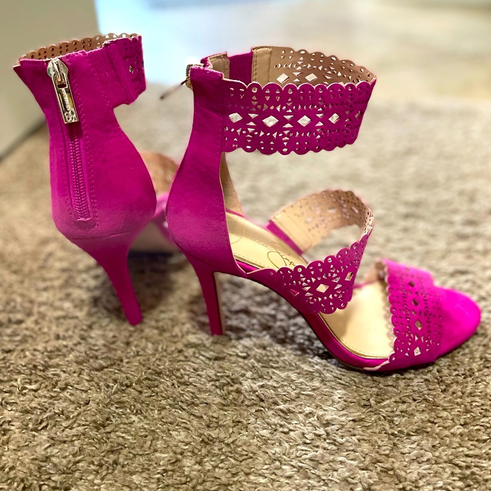 Hot magenta Jessica Simpson heel